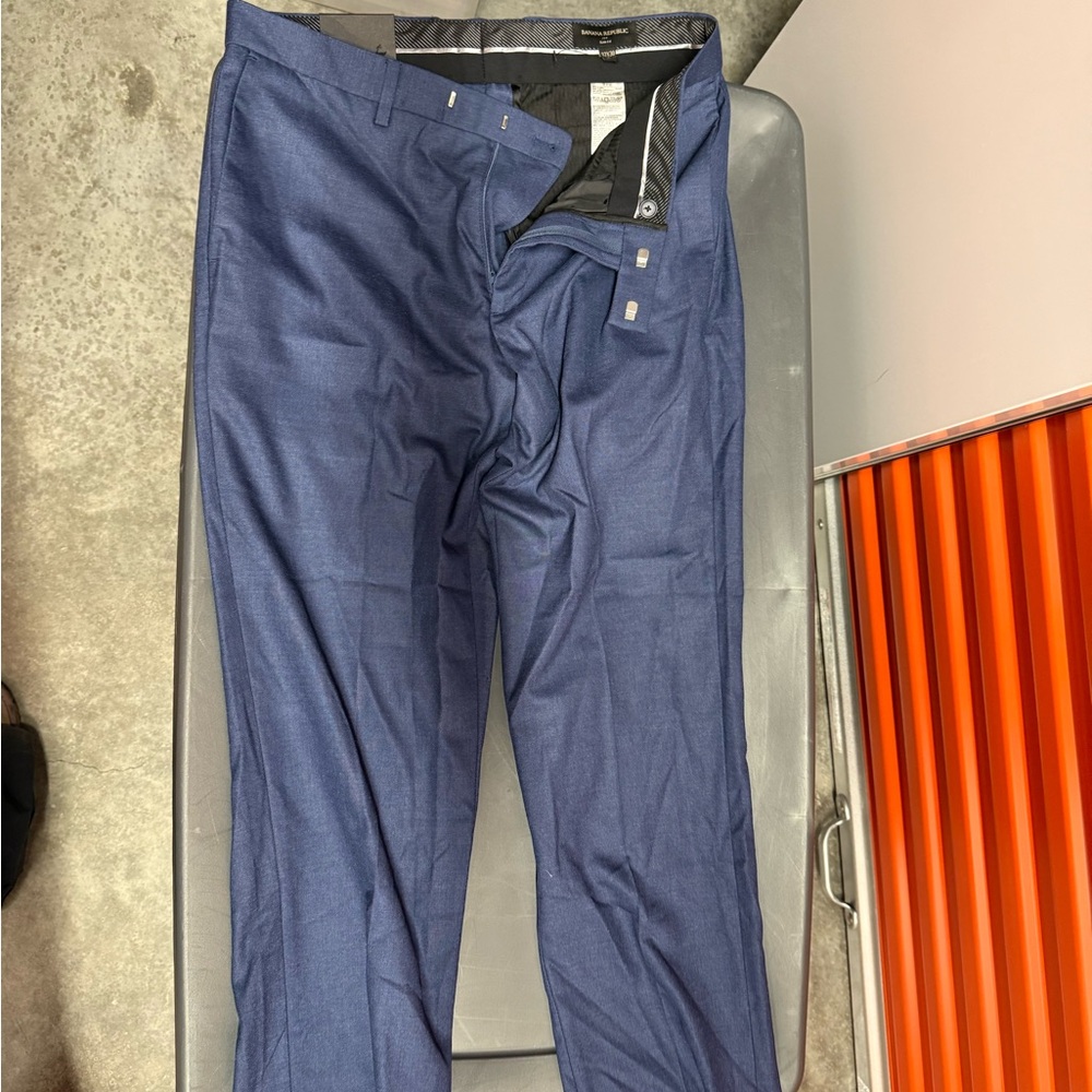 Banana republic Men's Blue Dress Pants 32 x 30